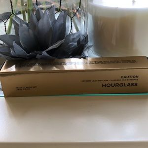 Hourglass- Caution Extreme Lash Mascara